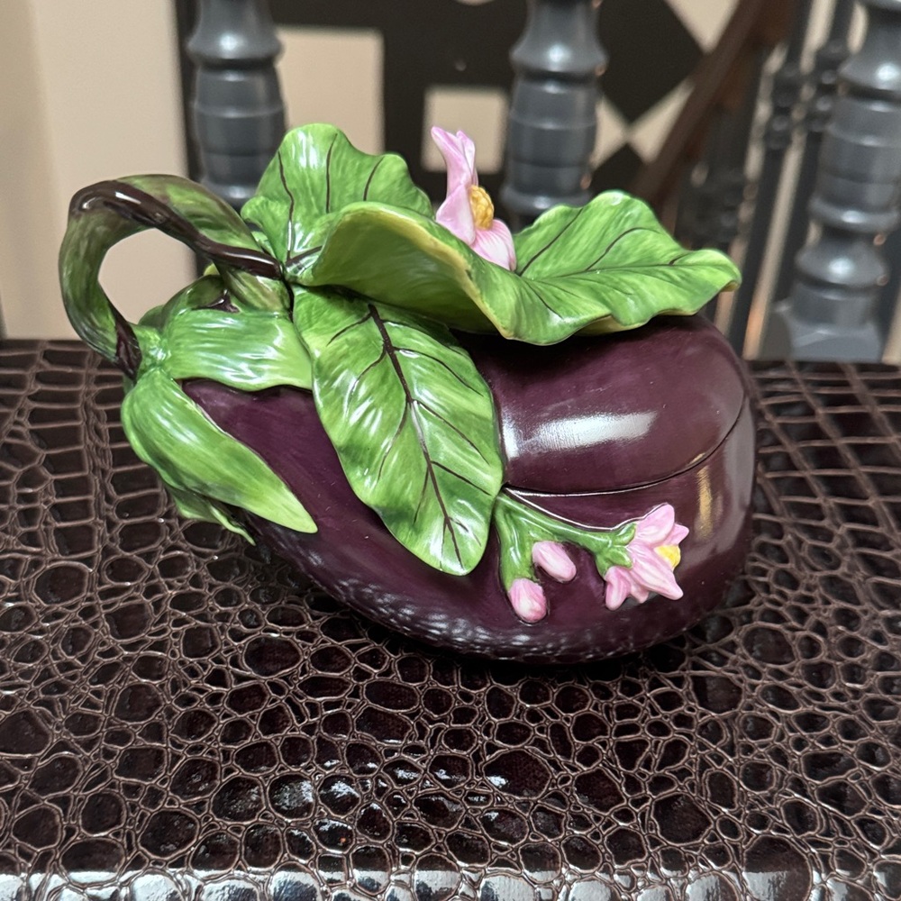 Fitz & Floyd Decorative Purple Ceramic Eggplant Trinket Dish with 🍃